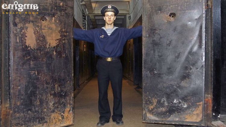 هتل زندان کاروستا