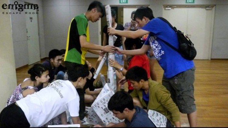 بازی برج کاغذی