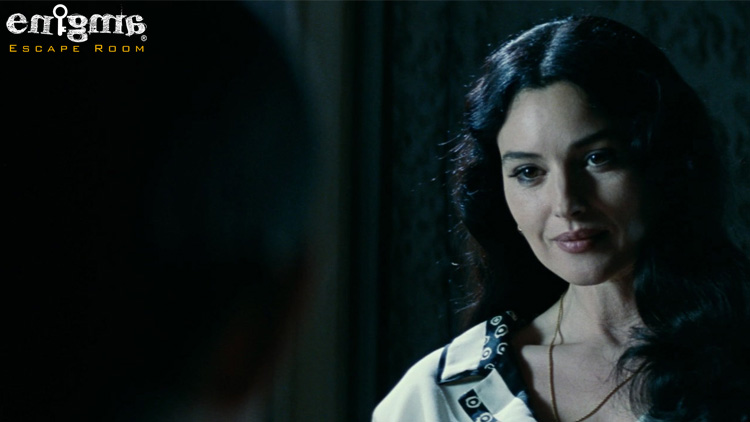 در میان حال و هوای جنگ، پسر نوجوانی که خودشو در این جنگ اسیر عشق مالنا میبینه