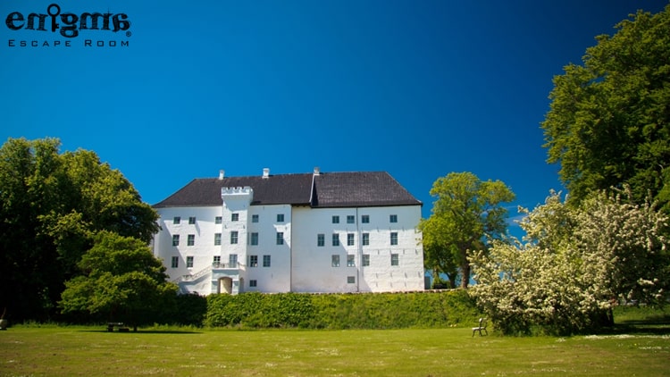 قلعه درگزهولم(Dragsholm Zealand)