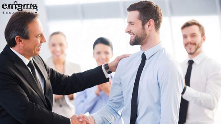 استخدام کارمند