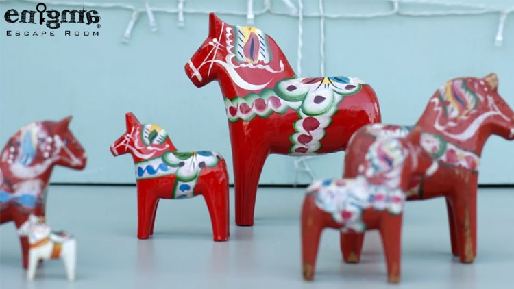 اسب دالا که نخستین بار هزاران سال پیش در سوئد دیده شده، به عنوان یه حیوان مقدس، سمبل خوش شانسی هم محسوب میشه